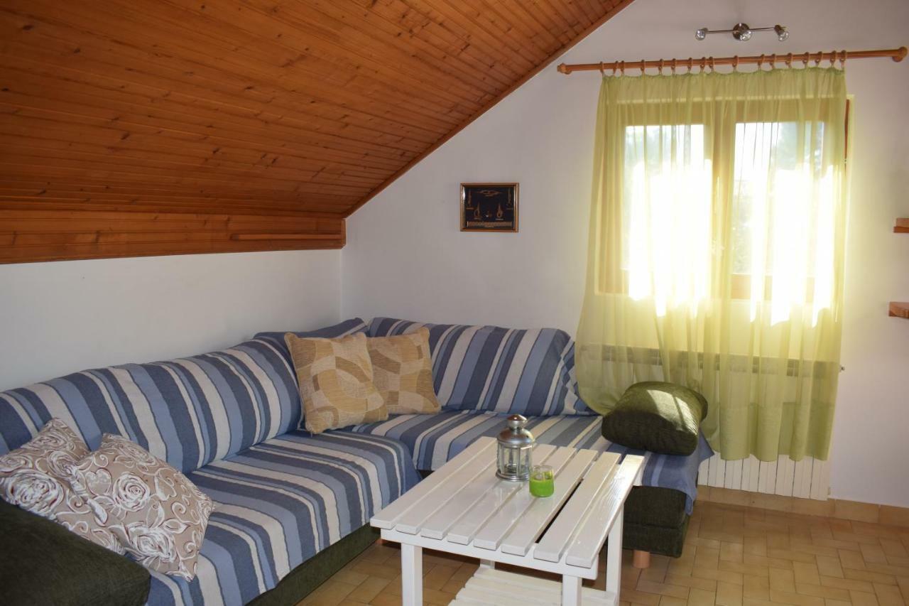 Apartments Tonka Гребащиця Екстер'єр фото